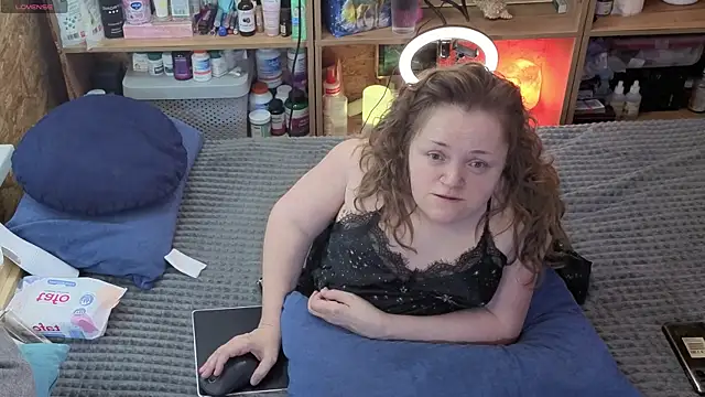 MiniNatalie online show from 03/25/26, 05:18