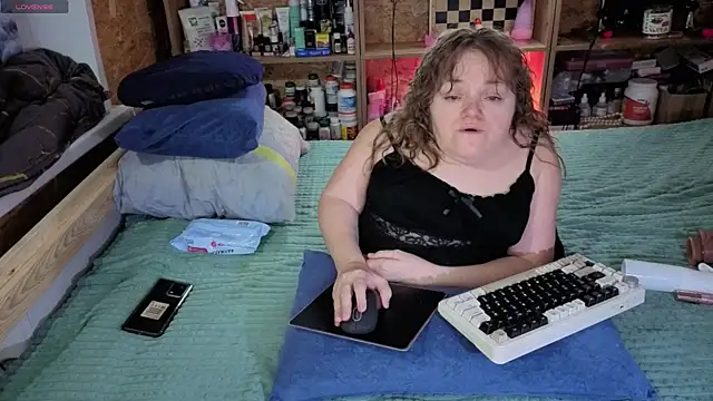 MiniNatalie online show from 12/01/25, 12:39