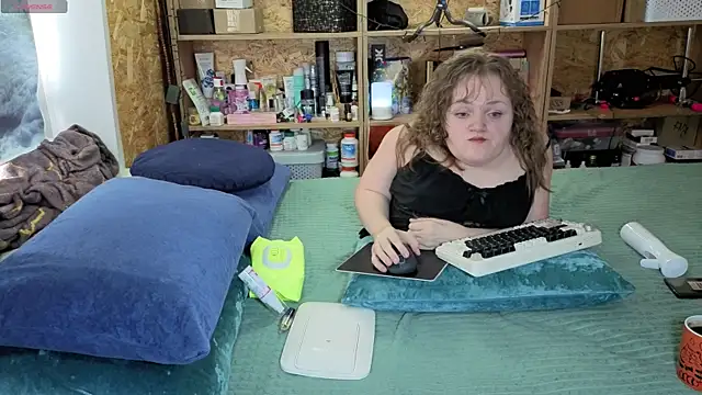 MiniNatalie online show from 01/19/26, 06:39