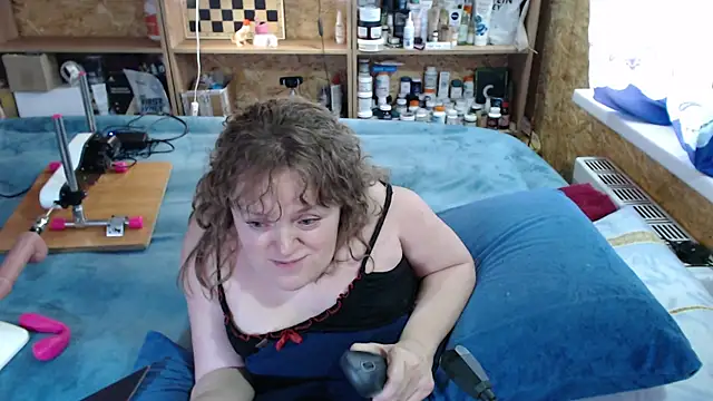MiniNatalie online show from 10/02/25, 11:24