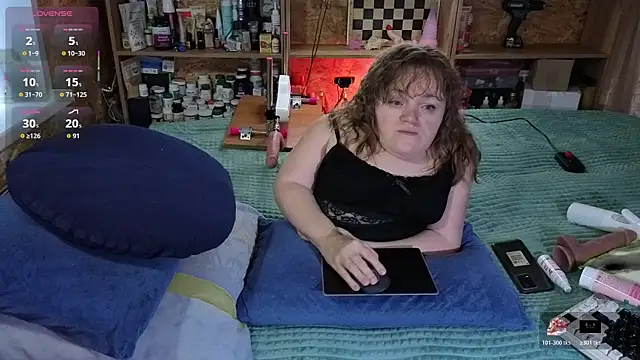 MiniNatalie online show from 11/09/25, 03:21