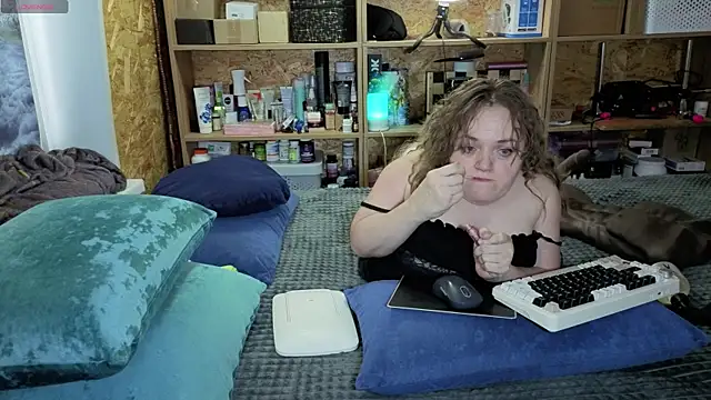 MiniNatalie online show from 02/07/26, 08:11