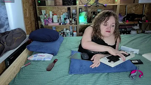 MiniNatalie online show from 01/07/26, 05:01