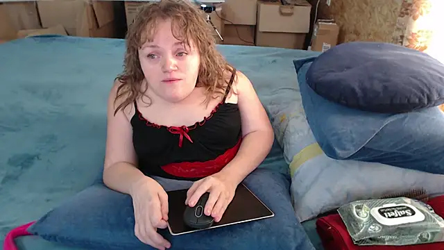 MiniNatalie online show from 09/12/25, 04:45