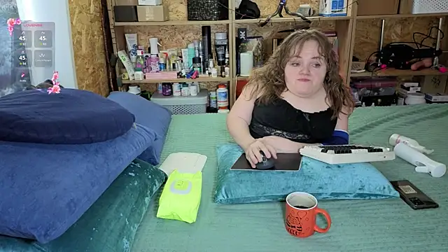 MiniNatalie online show from 01/18/26, 07:34