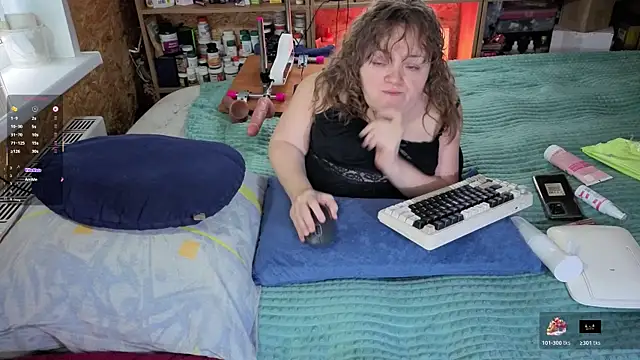 MiniNatalie online show from 11/12/25, 05:44