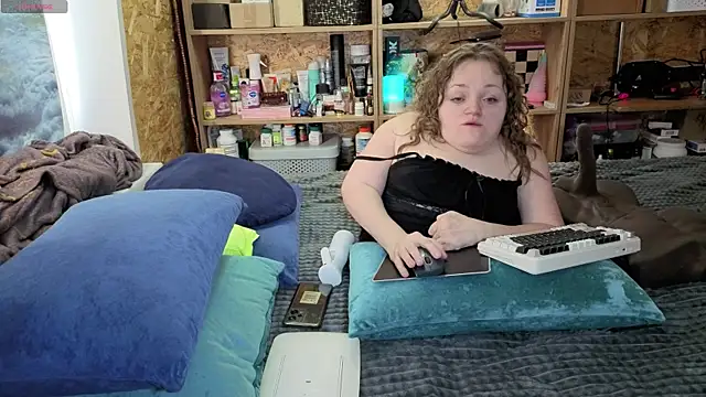 MiniNatalie online show from 02/01/26, 06:11