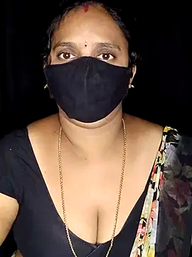 vintage-vibs online show from 10/31/25, 05:48