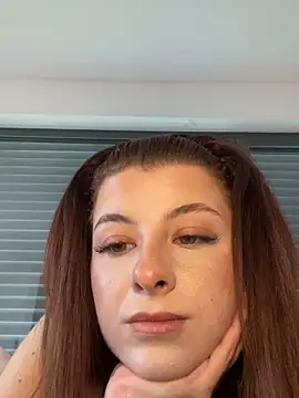 Mia-Minou online show from 03/29/26, 09:55