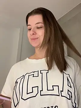 Mia-Minou online show from 09/22/25, 08:42