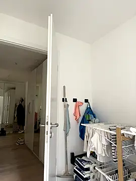 Mia-Minou online show from 10/09/25, 08:26