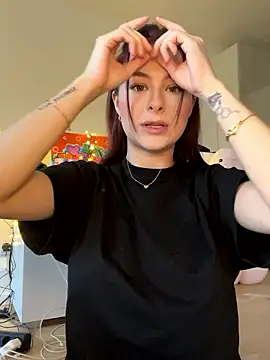 Mia-Minou online show from 01/16/26, 08:51