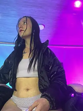 Isabella 21x online show from 02/25/26, 01:00