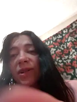 Snapshot of Isabella_21x chatting on 11/30/25, 11:44 Isabella 21x online show from 11/30/25, 11:44