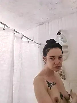 Isabella 21x online show from 03/25/26, 11:42