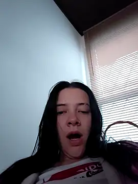 Isabella 21x online show from 02/10/26, 11:42