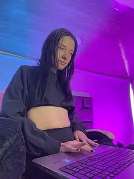 Isabella 21x online show from 03/18/26, 02:19