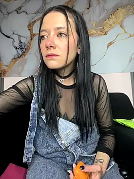 Snapshot of Isabella_21x chatting on 10/04/25, 12:39 Isabella 21x online show from 10/04/25, 12:39