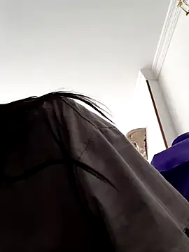 Snapshot of Isabella_21x chatting on 11/01/25, 11:48 Isabella 21x online show from 11/01/25, 11:48