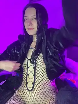 Snapshot of Isabella_21x chatting on 05/03/26, 02:16 Isabella 21x online show from 05/03/26, 02:16