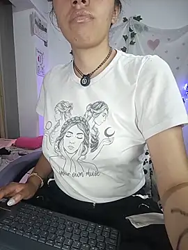 sophie north online show from 05/30/26, 12:17