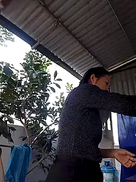 Aninyin22 online show from 11/25/25, 02:45