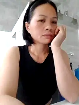 Aninyin22 online show from 10/28/25, 07:40