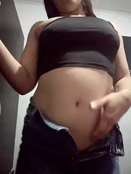 Snapshot of dulccemaria24 chatting on 02/21/26, 05:59 dulccemaria24 online show from 02/21/26, 05:59