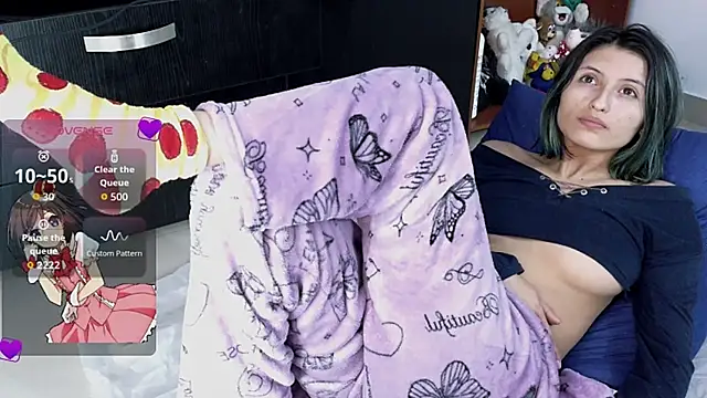 Camila---torres online show from 04/10/26, 11:06