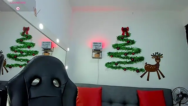 roxanne jones1 online show from 12/01/25, 09:37