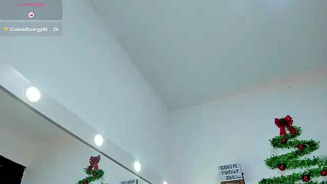 roxanne jones1 online show from 12/13/25, 08:04