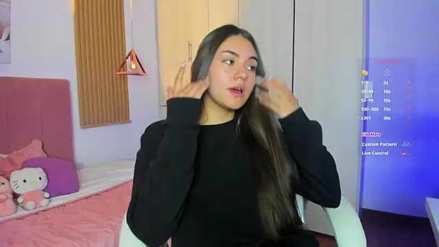 mia nevaeh online show from 10/12/25, 08:10