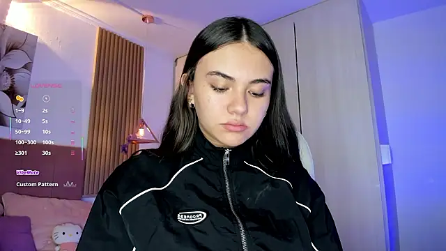 mia nevaeh online show from 03/26/26, 09:24