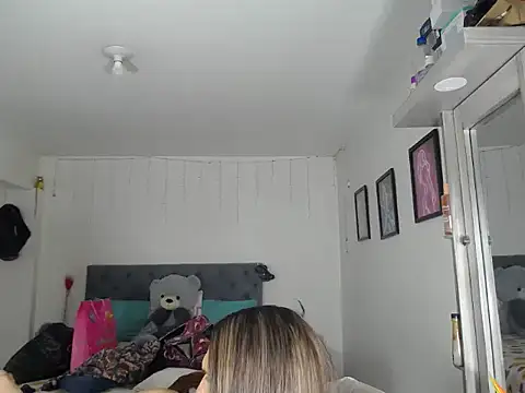 Corina hot online show from 10/11/25, 04:41