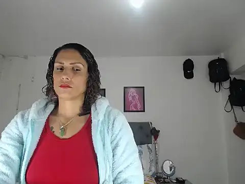 Corina hot online show from 11/30/25, 06:30