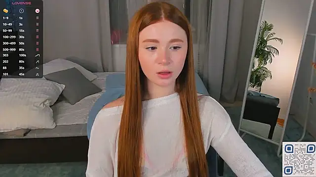 Snapshot of Freckle_Diyana chatting on 03/19/25, 10:09 Freckle Diyana online show from 03/19/25, 10:09