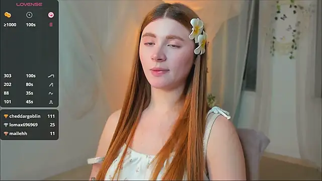 Snapshot of Freckle_Diyana chatting on 02/08/25, 04:03 Freckle Diyana online show from 02/08/25, 04:03