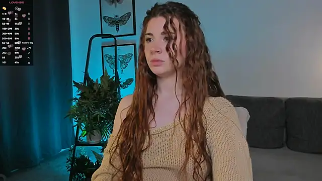 Snapshot of Freckle_Diyana chatting on 11/14/25, 09:07 Freckle Diyana online show from 11/14/25, 09:07