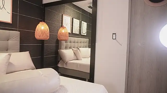 Snapshot of Bella_TS_ chatting on 01/31/26, 10:08 Bella TS online show from 01/31/26, 10:08