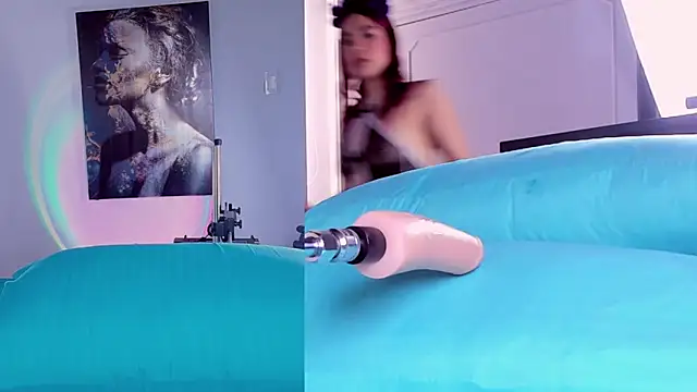 Saskia  Summer online show from 10/12/25, 02:07