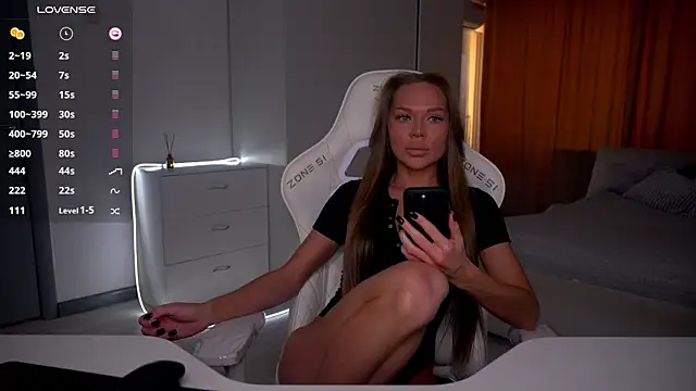 Evelinka online show from 03/30/26, 01:56