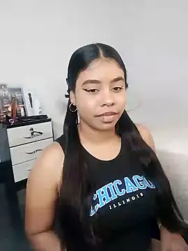 Snapshot of Fanny_Klean chatting on 02/06/25, 05:46 Fanny Klean online show from 02/06/25, 05:46