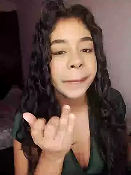 Snapshot of Fanny_Klean chatting on 09/14/25, 06:03 Fanny Klean online show from 09/14/25, 06:03
