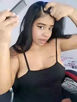 Snapshot of Fanny_Klean chatting on 01/31/25, 06:02 Fanny Klean online show from 01/31/25, 06:02