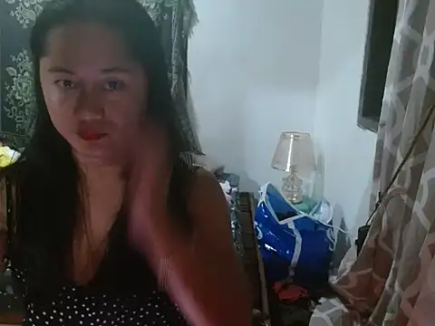 Snapshot of Sweet_amberxyz18 chatting on 04/14/26, 06:24 Sweet amberxyz18 online show from 04/14/26, 06:24