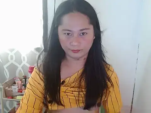 Snapshot of Sweet_amberxyz18 chatting on 04/27/26, 05:27 Sweet amberxyz18 online show from 04/27/26, 05:27