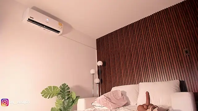 molly cams8 online show from 05/14/26, 10:07