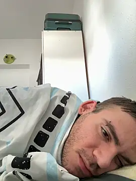 Snapshot of sperakevin98 chatting on 11/09/25, 01:59 sperakevin98 online show from 11/09/25, 01:59