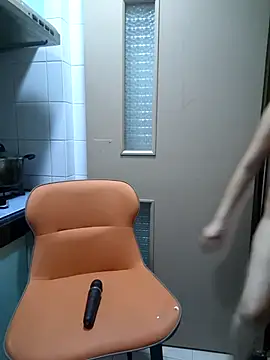 Snapshot of LenaShow chatting on 09/27/25, 08:37 LenaShow online show from 09/27/25, 08:37