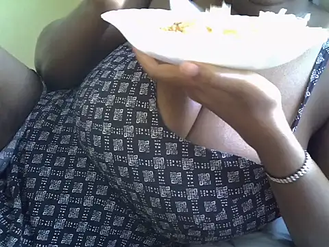 Snapshot of Sweet_Candy08 chatting on 12/02/25, 06:26 Sweet Candy08 online show from 12/02/25, 06:26